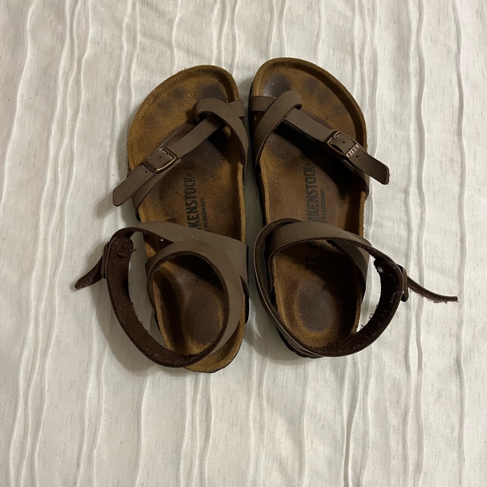Birkenstock Yara sandals
